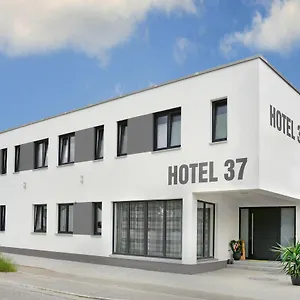 Bed & Breakfast 37