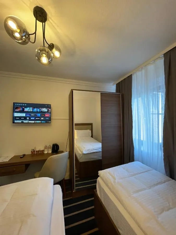 Hostel Casa Andalucia Hallbergmoos