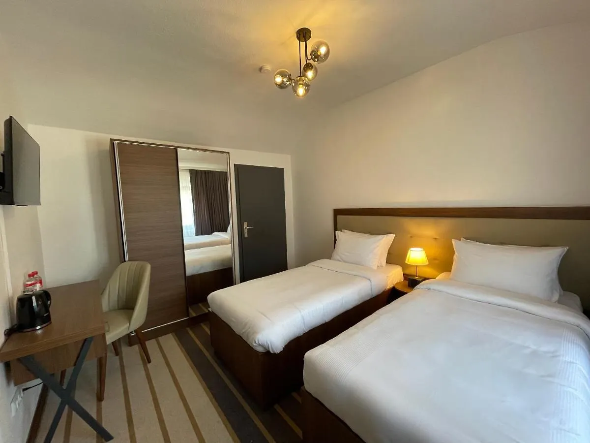 Hostel Casa Andalucia Hallbergmoos